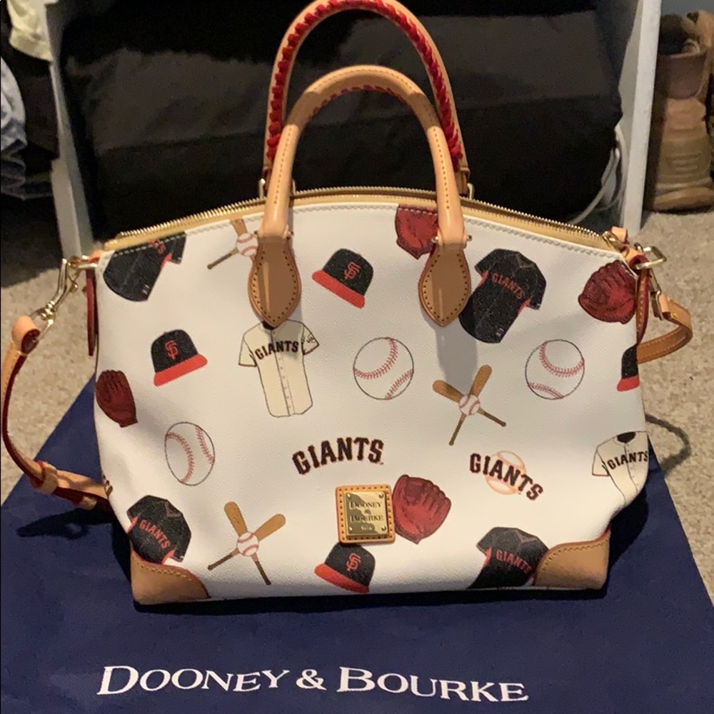 Dooney & Bourke Purse